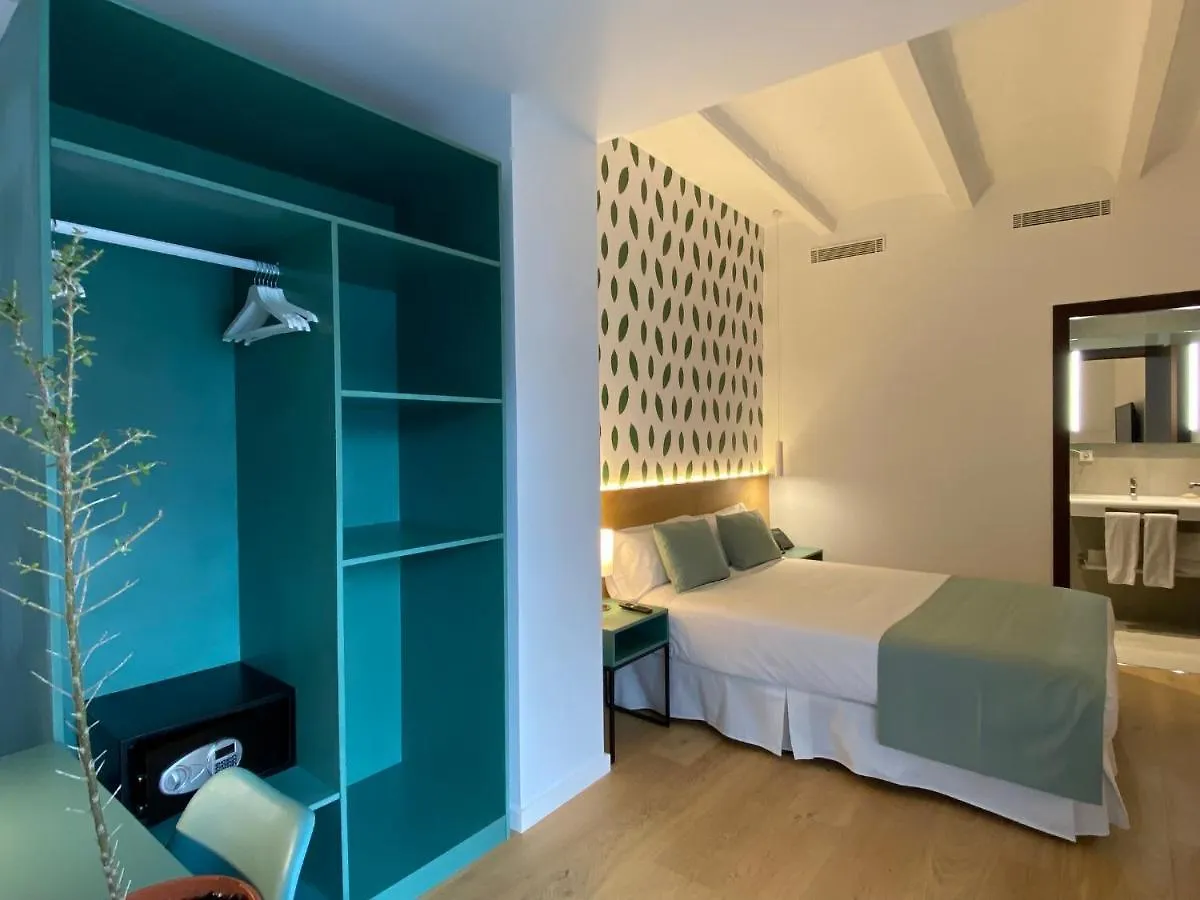 Alaro Natura Rural Suites 3*,