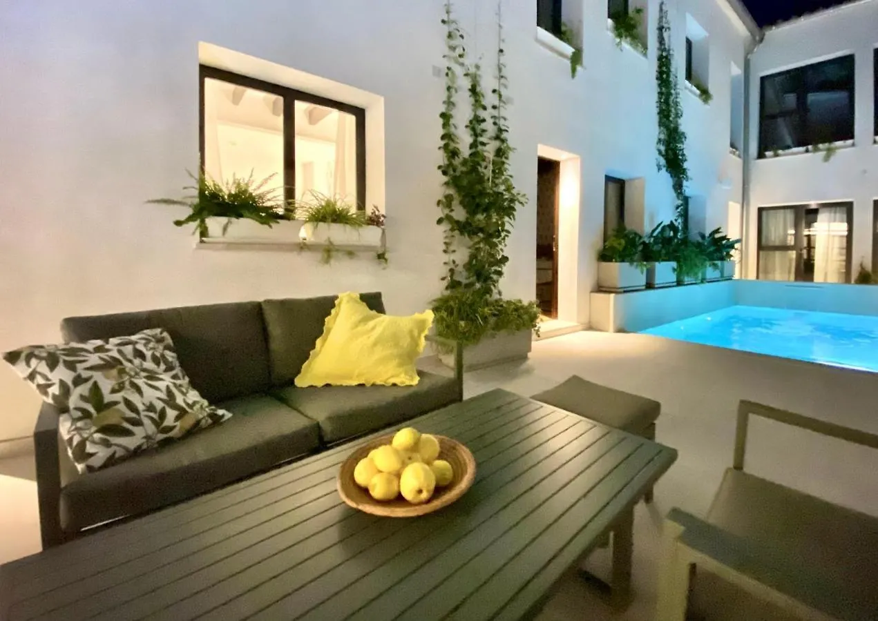 Alaro Natura Rural Suites Hotel